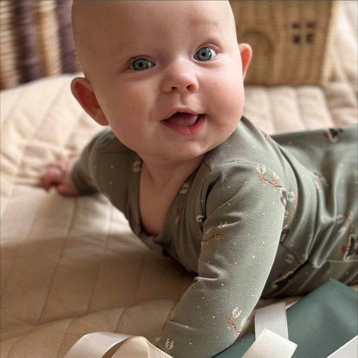 CHRISTMAS bluse med juleprint