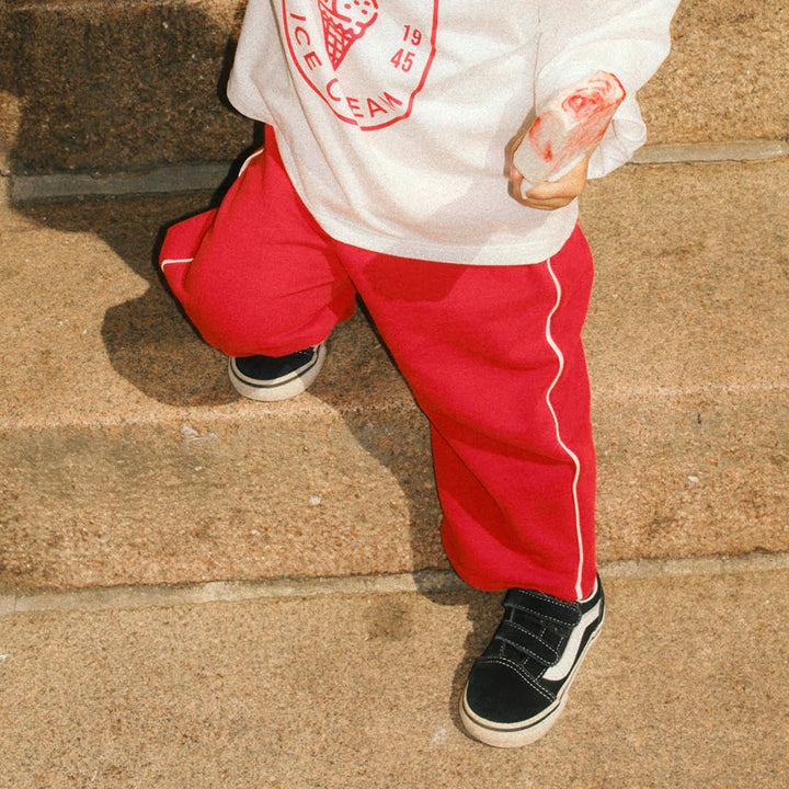 Sporty sweatpants