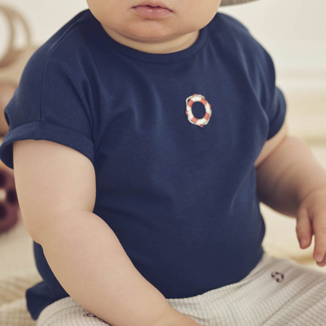 SEERSUCKER T-shirt med redningskrans