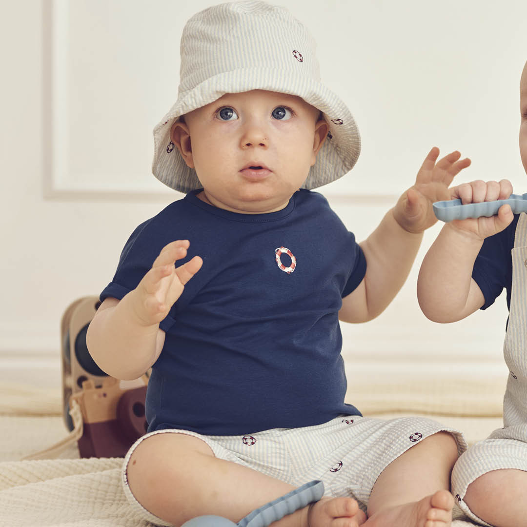 SEERSUCKER T-shirt med redningskrans