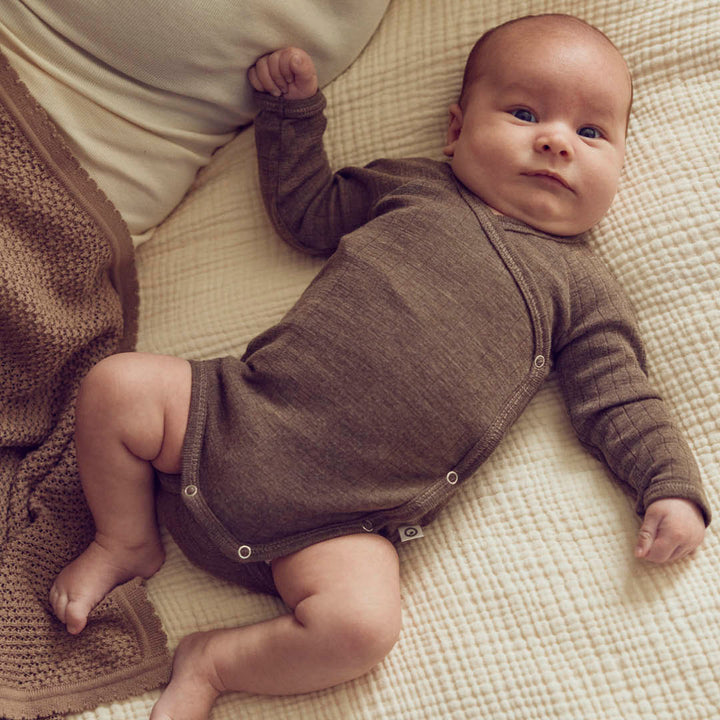 WOOLLY RIB body med krydslukning