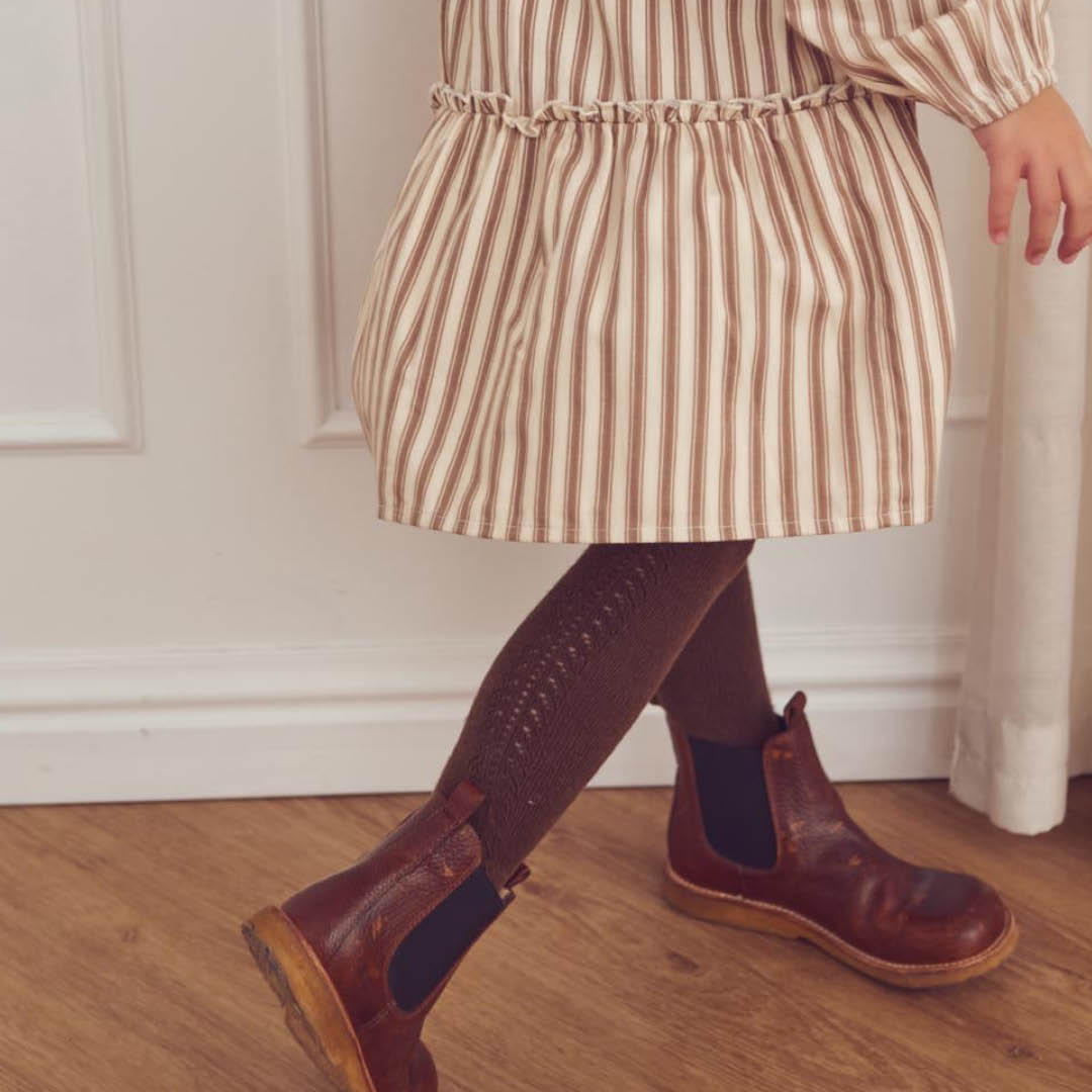 Strømpebukser med hulmønster