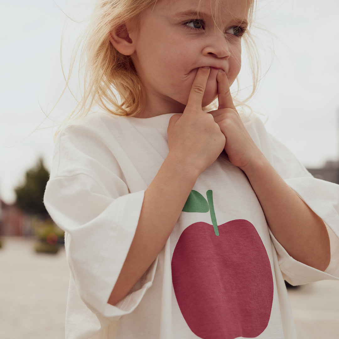 APPLE T-shirt