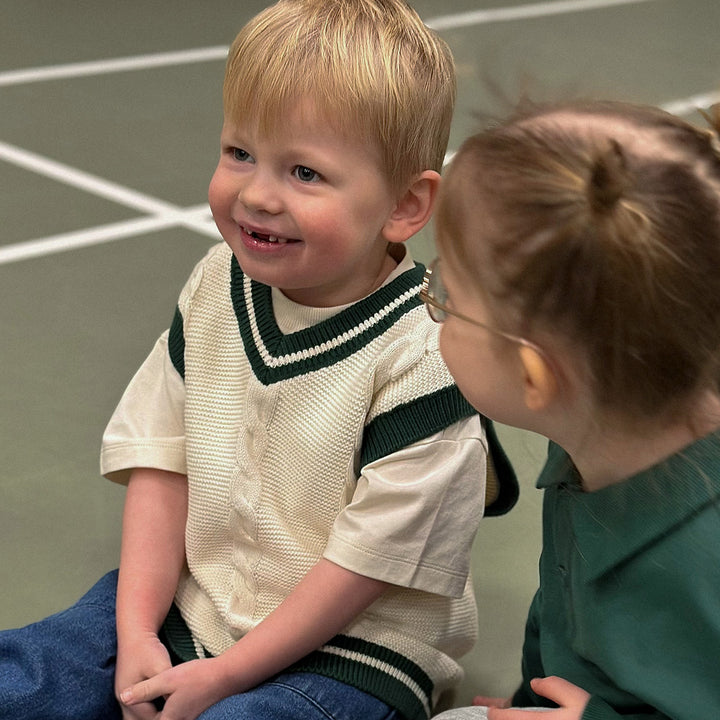 KNIT kabel strikket vest