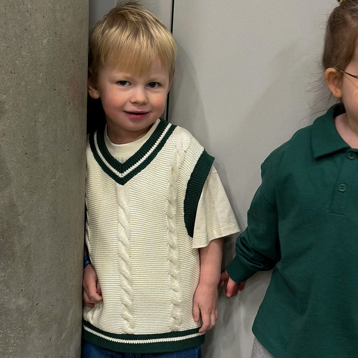 KNIT kabel strikket vest