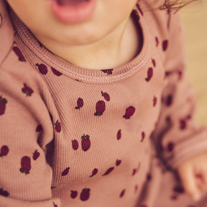 RE-LOVED APPLE bluse med print af æbler